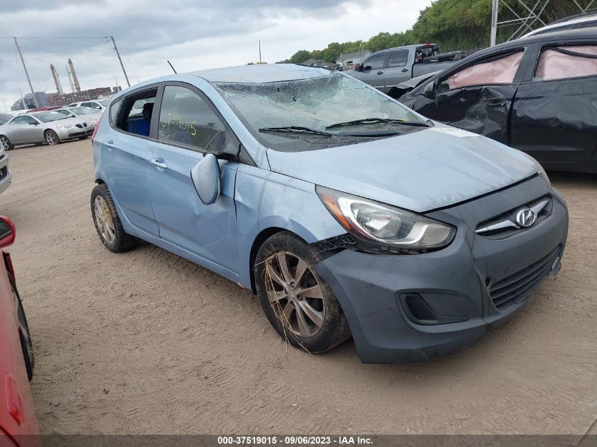 2013 HYUNDAI ACCENT SE - KMHCU5AE6DU061775