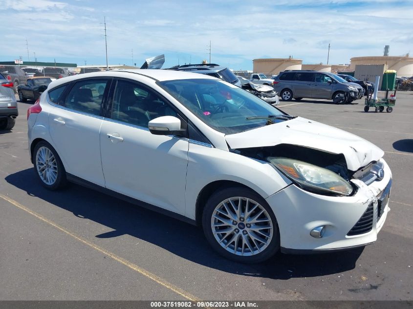 2014 FORD FOCUS TITANIUM - 1FADP3N23EL271526