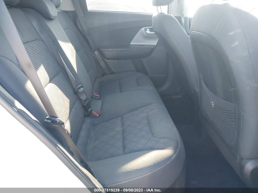 VIN KNDCB3LC4M5480647 2021 KIA NIRO LX