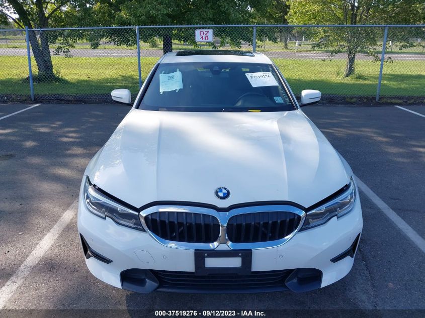 3MW5R7J03L8B05996 BMW 3 Series 330I XDRIVE 11