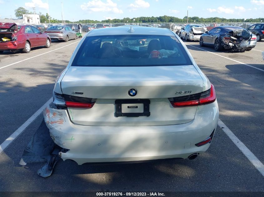 3MW5R7J03L8B05996 BMW 3 Series 330I XDRIVE 15