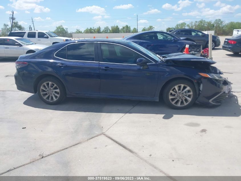 2022 TOYOTA CAMRY LE - 4T1C11AK5NU651765