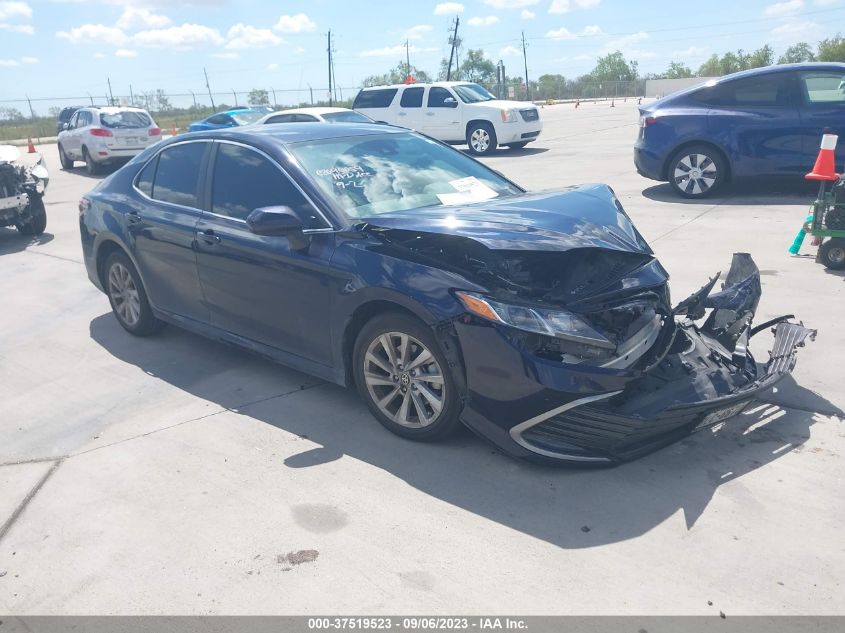 2022 TOYOTA CAMRY LE - 4T1C11AK5NU651765