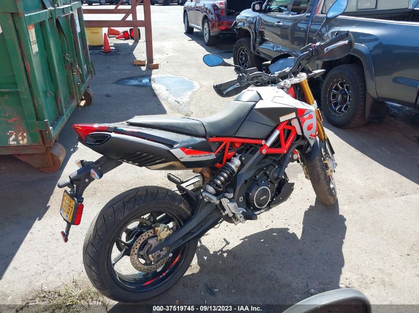 2018 APRILIA DORSODURO ZD4KBU003JS000093