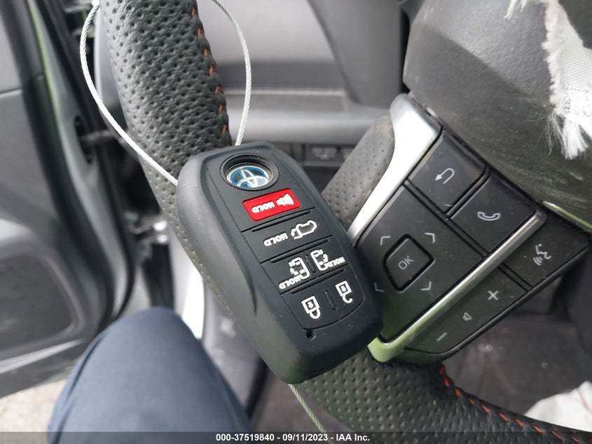 VIN 5TDDRKEC2NS135765 2022 TOYOTA SIENNA XSE
