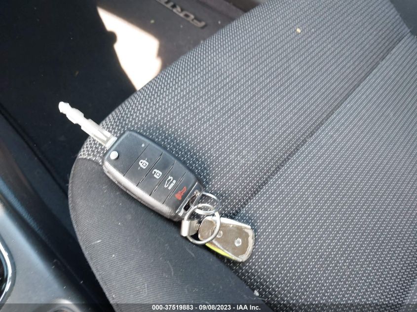 2017 KIA FORTE LX - 3KPFK4A72HE141338