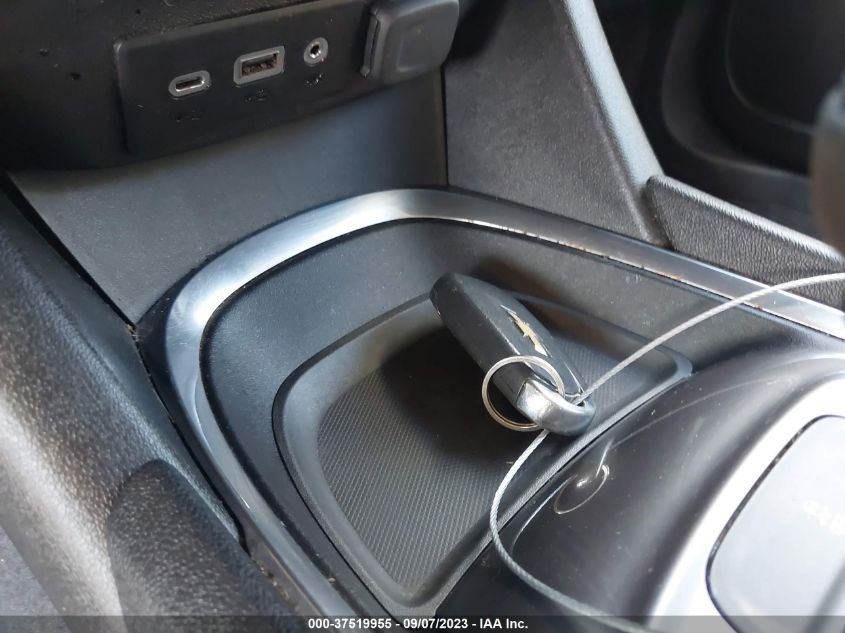 2019 CHEVROLET MALIBU LT - 1G1ZD5ST5KF116321