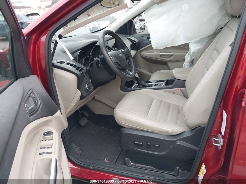 VIN 1FMCU0HD3JUD59969 2018 FORD ESCAPE SEL