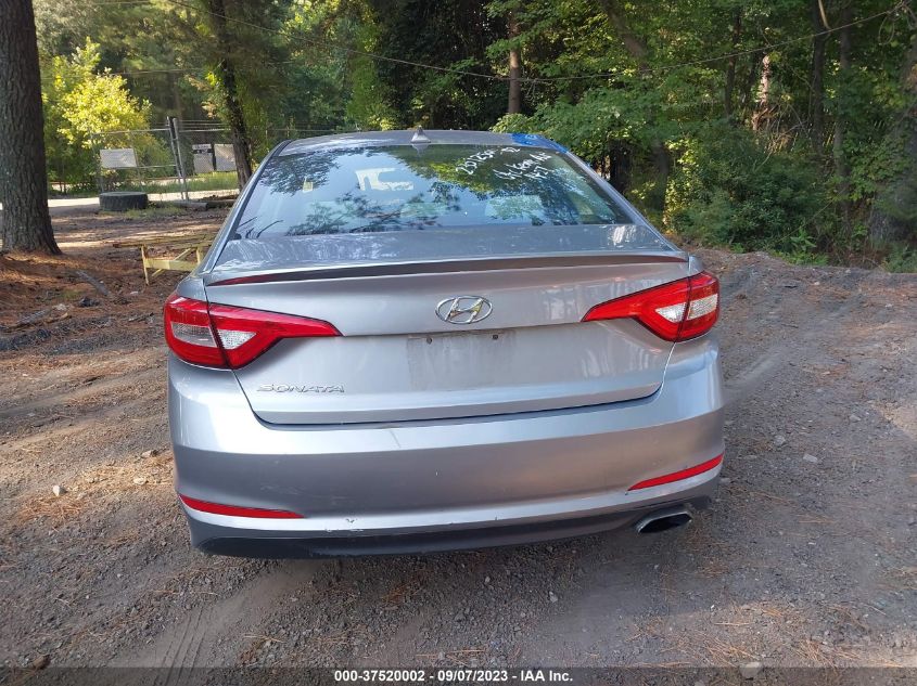 2015 HYUNDAI SONATA 2.4L SE - 5NPE24AF2FH120663