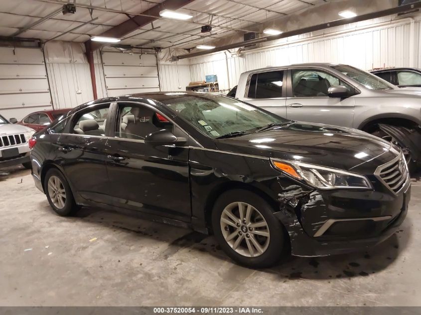 2017 HYUNDAI SONATA SE - 5NPE24AF4HH469553