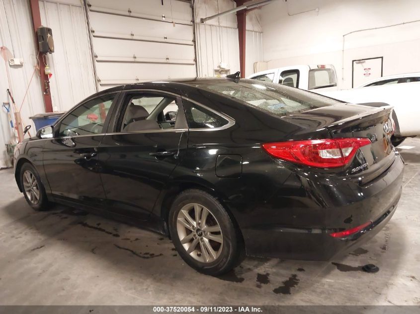 2017 HYUNDAI SONATA SE - 5NPE24AF4HH469553
