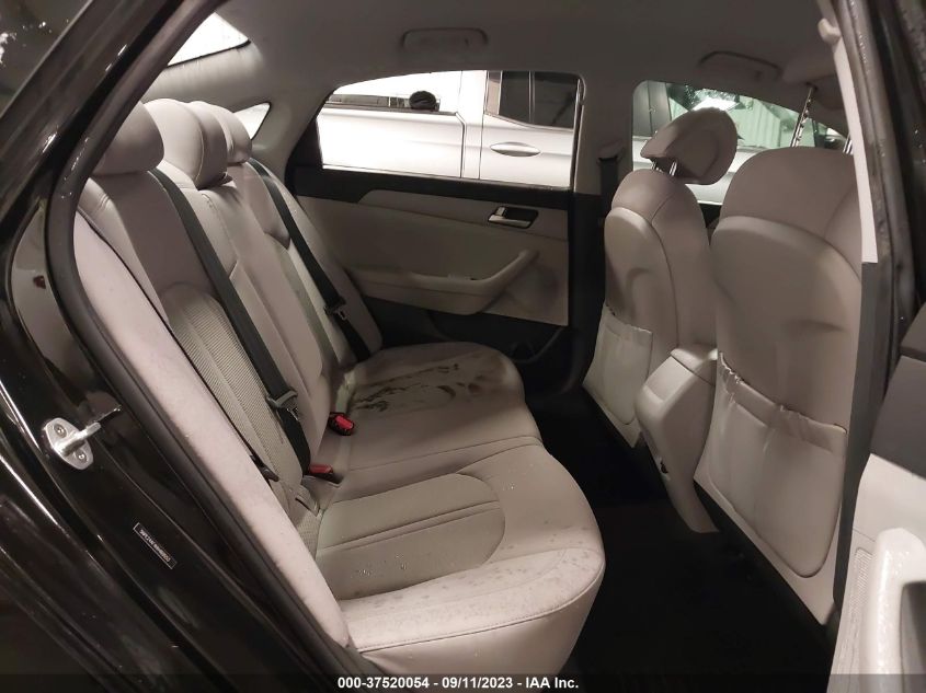 2017 HYUNDAI SONATA SE - 5NPE24AF4HH469553