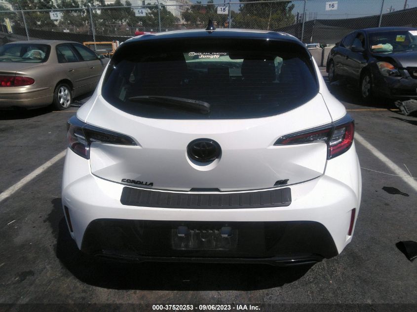 JTND4RBE2L3081908 Toyota Corolla Hatchback SE/XSE/NIGHTSHADE 17