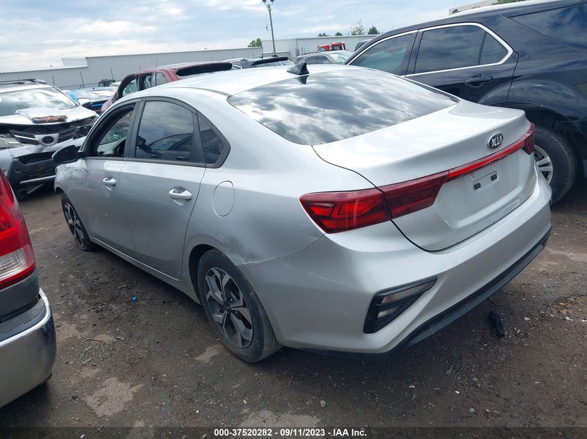VIN 3KPF24AD2KE060952 2019 KIA FORTE LXS