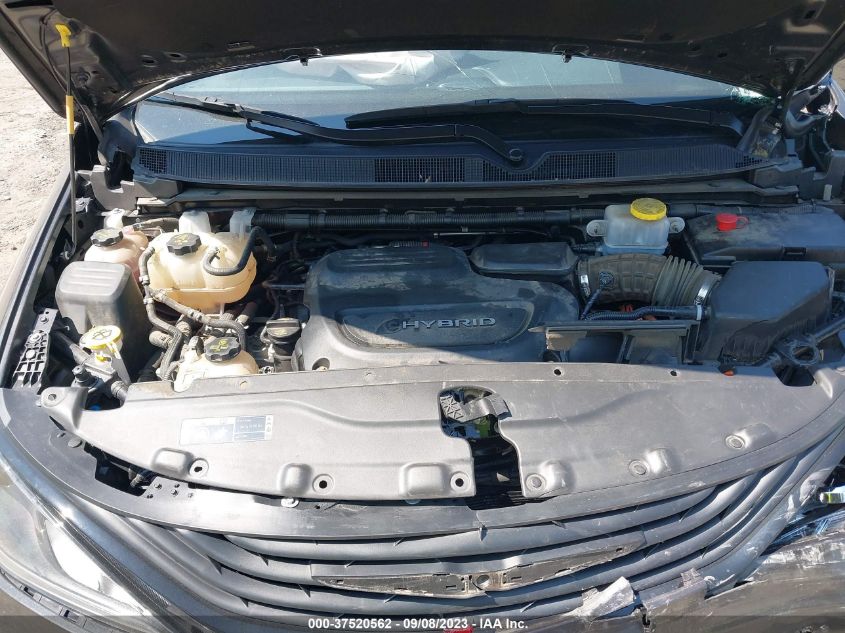 2019 CHRYSLER PACIFICA HYBRID LIMITED 2C4RC1N71KR570740
