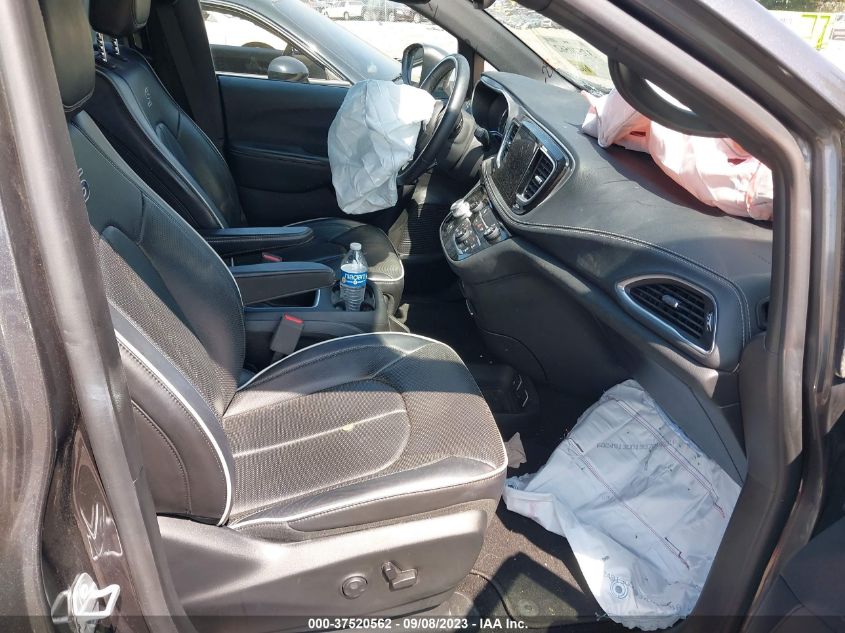 2019 CHRYSLER PACIFICA HYBRID LIMITED 2C4RC1N71KR570740