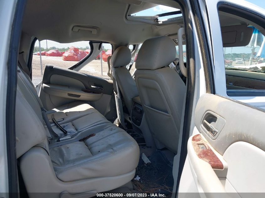 2013 CHEVROLET SUBURBAN 1500 LT 1GNSCJE01DR254047