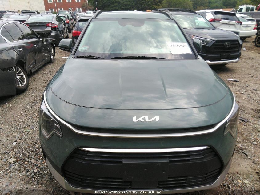 KNDCR3LE0P5059624 Kia Niro EX 12