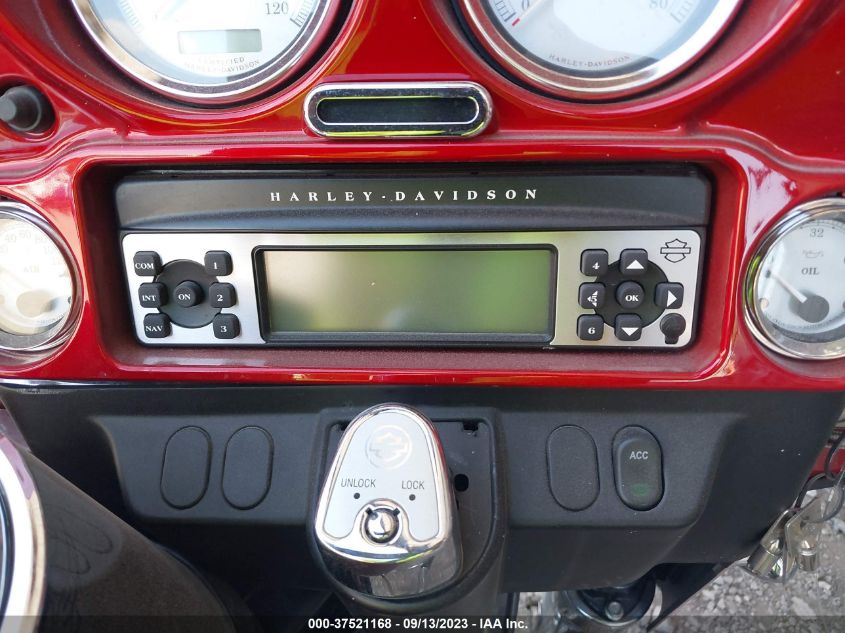 2006 HARLEY-DAVIDSON FLHXI 1HD1KBW156Y620667