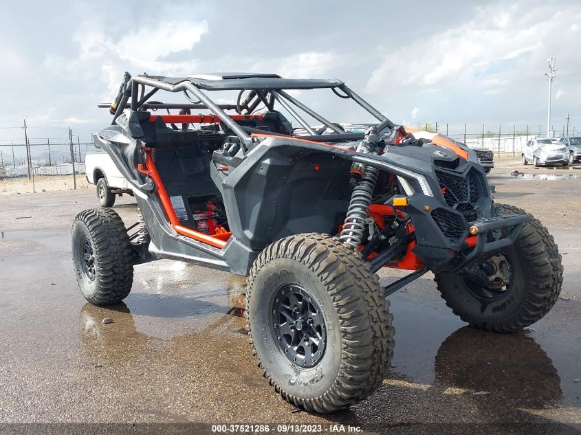 2018 CAN-AM MAVERICK X3 X RS TURBO R - 3JBVXAW45JK004365