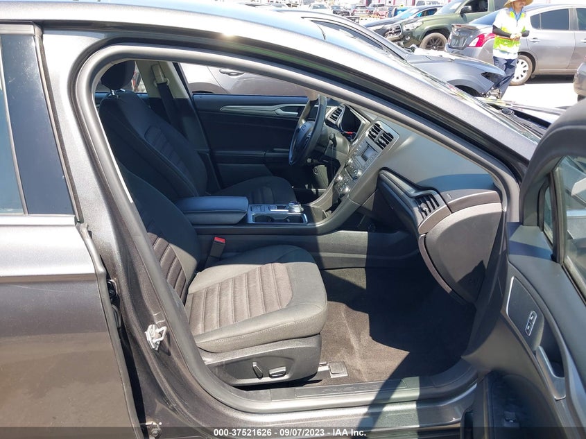 VIN 3FA6P0LU6JR173100 2018 FORD FUSION HYBRID SE