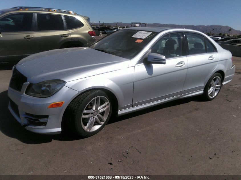 2014 MERCEDES-BENZ C 250 SPORT/LUXURY - WDDGF4HB9ER302776