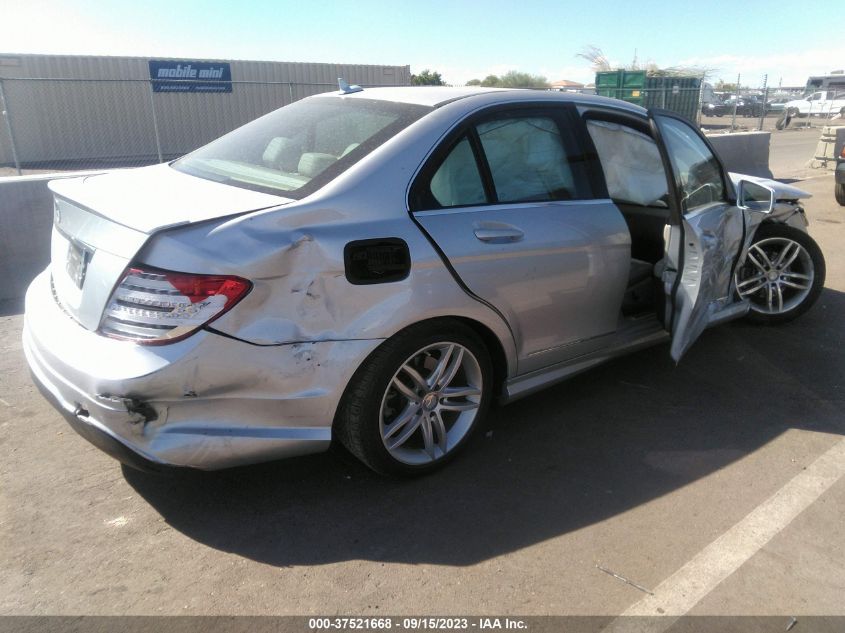 2014 MERCEDES-BENZ C 250 SPORT/LUXURY - WDDGF4HB9ER302776