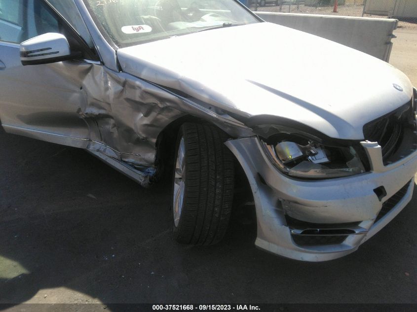 2014 MERCEDES-BENZ C 250 SPORT/LUXURY - WDDGF4HB9ER302776