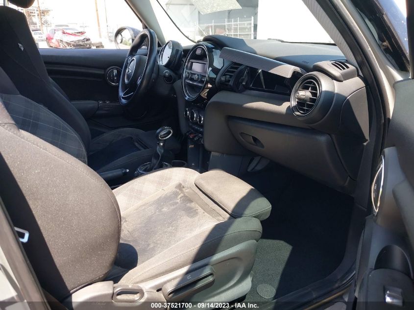2015 MINI COOPER HARDTOP 4 DOOR WMWXS5C50FT828650