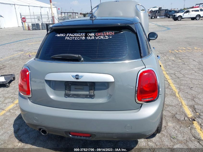 2015 MINI COOPER HARDTOP 4 DOOR WMWXS5C50FT828650