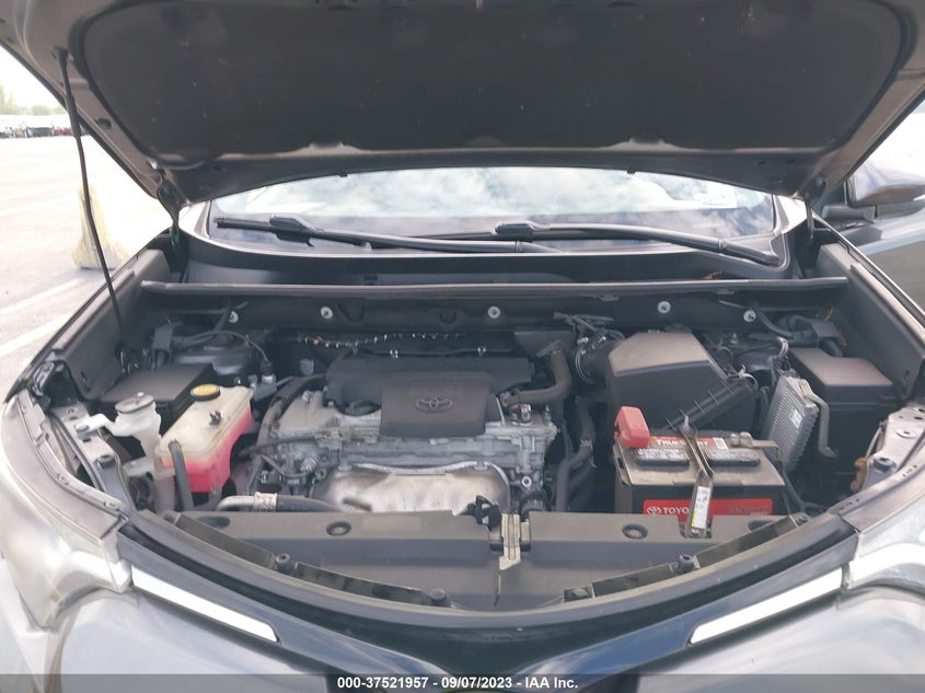 VIN 2T3RFREV8HW654038 2017 TOYOTA RAV4 XLE