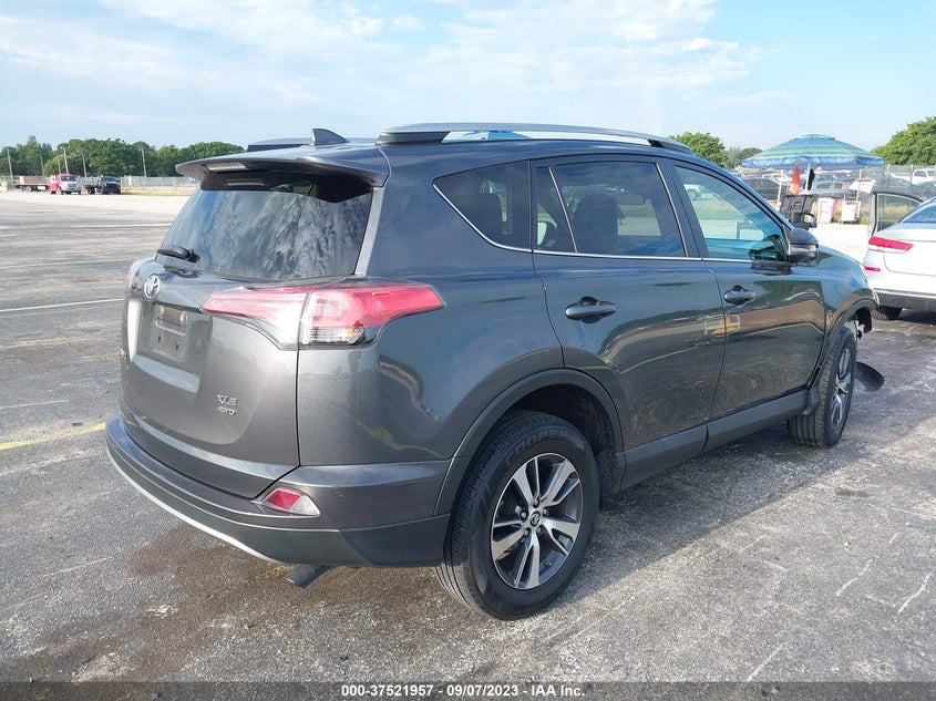 VIN 2T3RFREV8HW654038 2017 TOYOTA RAV4 XLE
