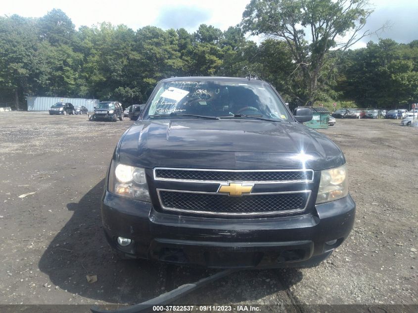 2014 CHEVROLET SUBURBAN LT - 1GNSKJE71ER109446
