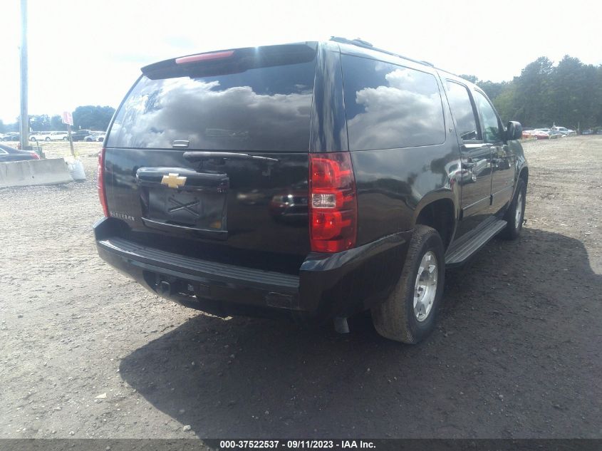 2014 CHEVROLET SUBURBAN LT - 1GNSKJE71ER109446