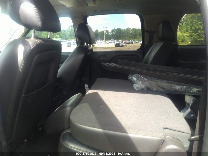 2014 CHEVROLET SUBURBAN LT - 1GNSKJE71ER109446