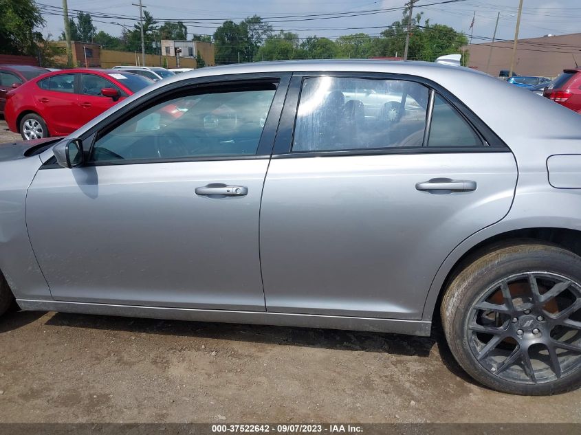 2018 CHRYSLER 300 S - 2C3CCAGG6JH296527