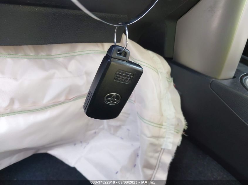 2017 TOYOTA RAV4 XLE - 2T3WFREV1HW402733