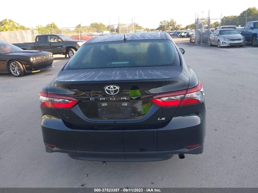 2022 TOYOTA CAMRY LE - 4T1C11AKXNU638011