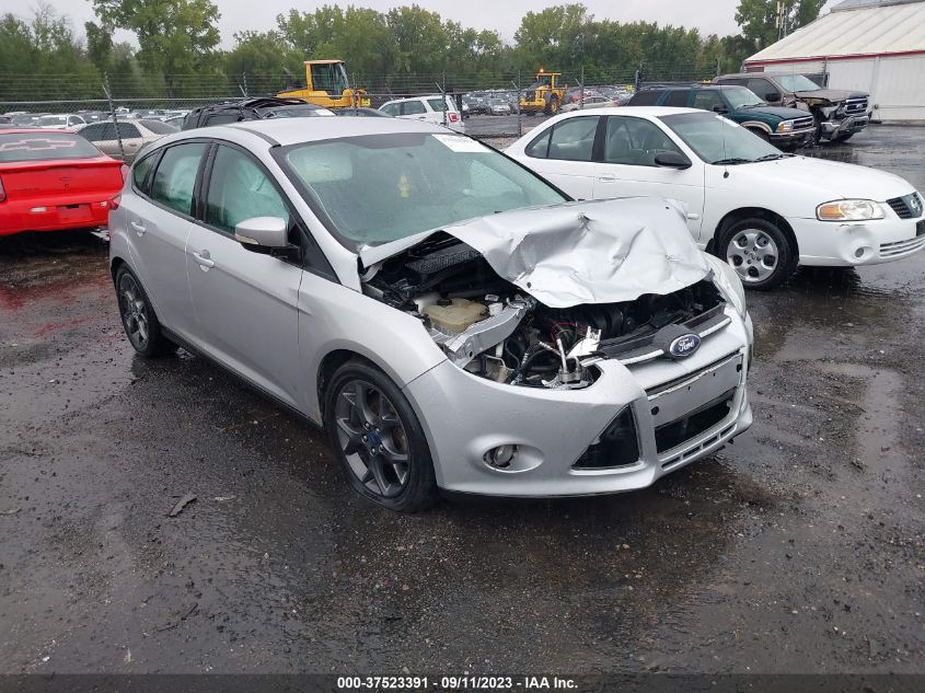 2014 FORD FOCUS SE - 1FADP3K21EL337589