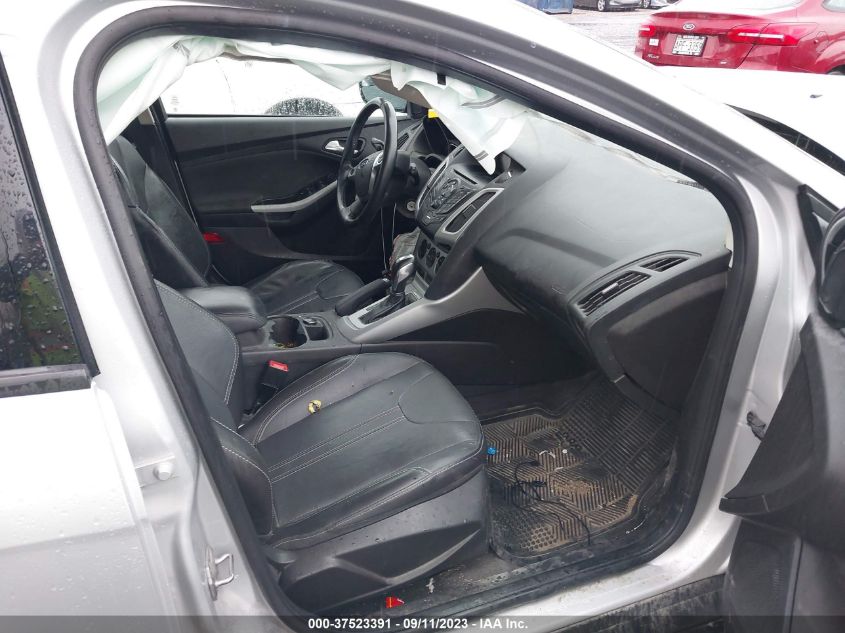 2014 FORD FOCUS SE - 1FADP3K21EL337589
