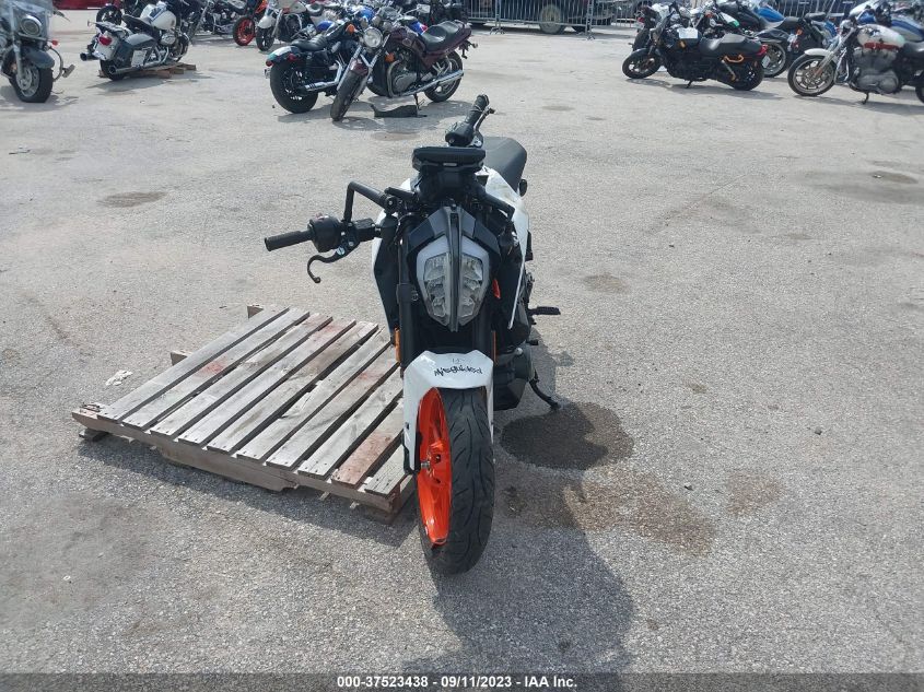 2018 KTM 390 DUKE MD2JPJ401JC266069