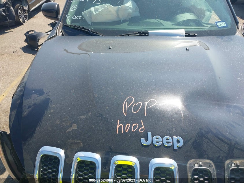 VIN 1C4PJLCB7HW617642 2017 JEEP CHEROKEE LATITUDE