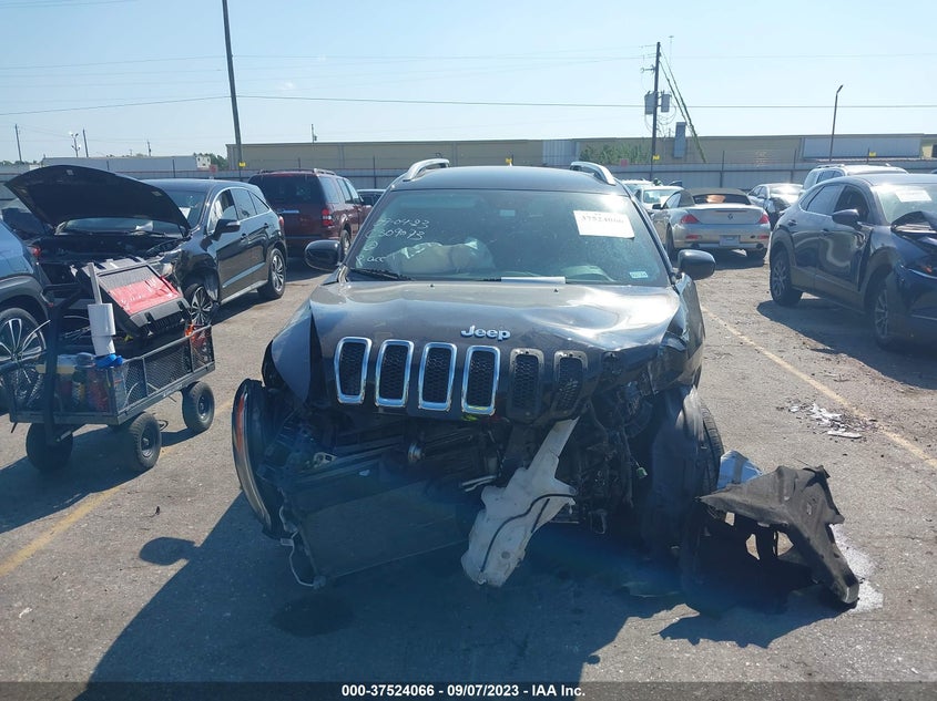 VIN 1C4PJLCB7HW617642 2017 JEEP CHEROKEE LATITUDE
