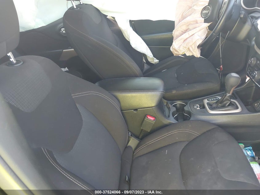 VIN 1C4PJLCB7HW617642 2017 JEEP CHEROKEE LATITUDE