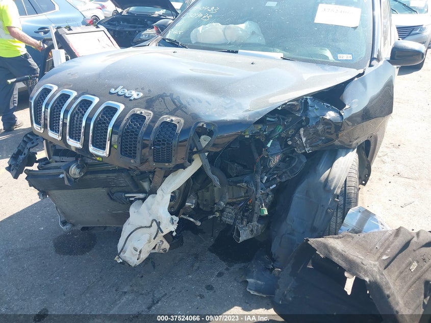 VIN 1C4PJLCB7HW617642 2017 JEEP CHEROKEE LATITUDE