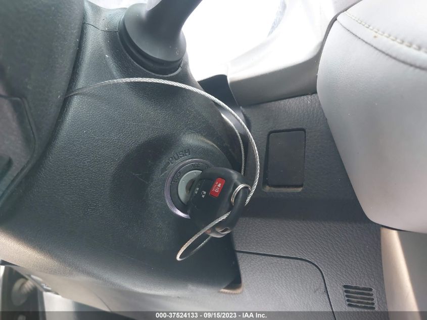 2014 TOYOTA RAV4 XLE - 2T3RFREV0EW165385