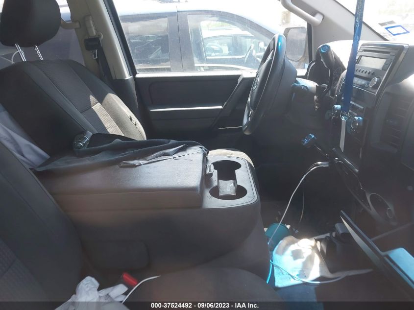 2013 NISSAN TITAN SV - 1N6AA0EK4DN302778