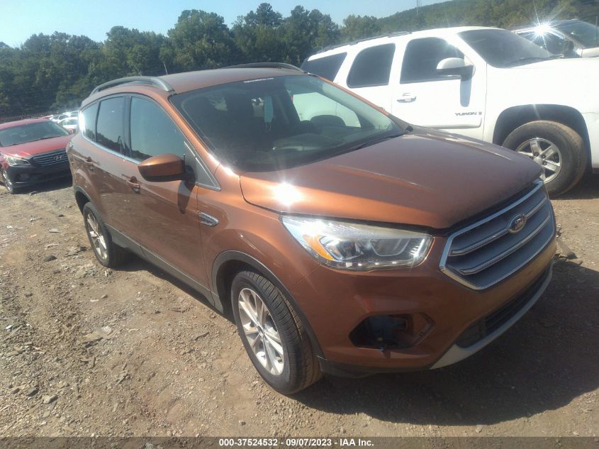 2017 FORD ESCAPE SE - 1FMCU0GDXHUB54032