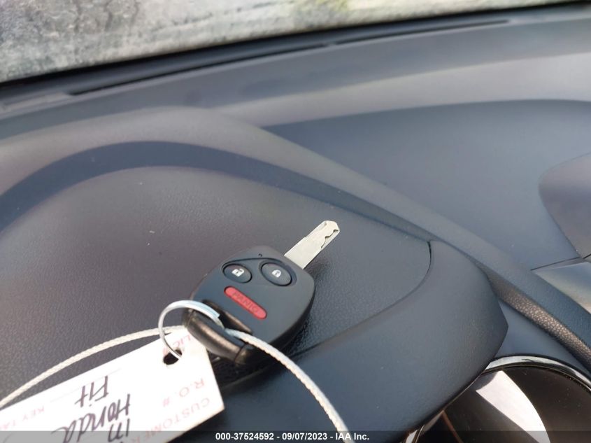 2013 HONDA FIT SPORT - JHMGE8H52DC049119