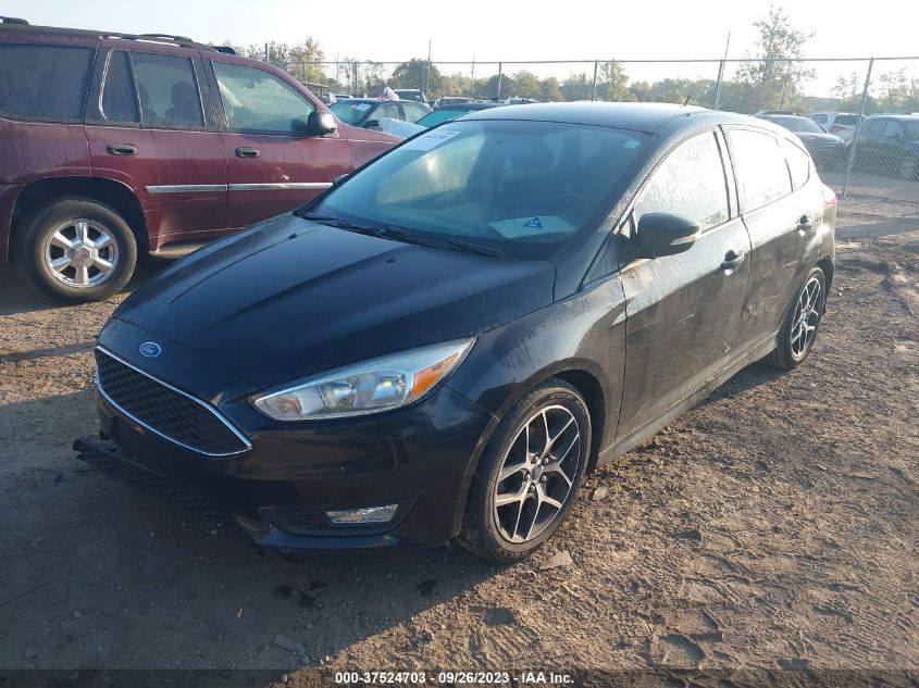 2015 FORD FOCUS SE - 1FADP3K24FL260458